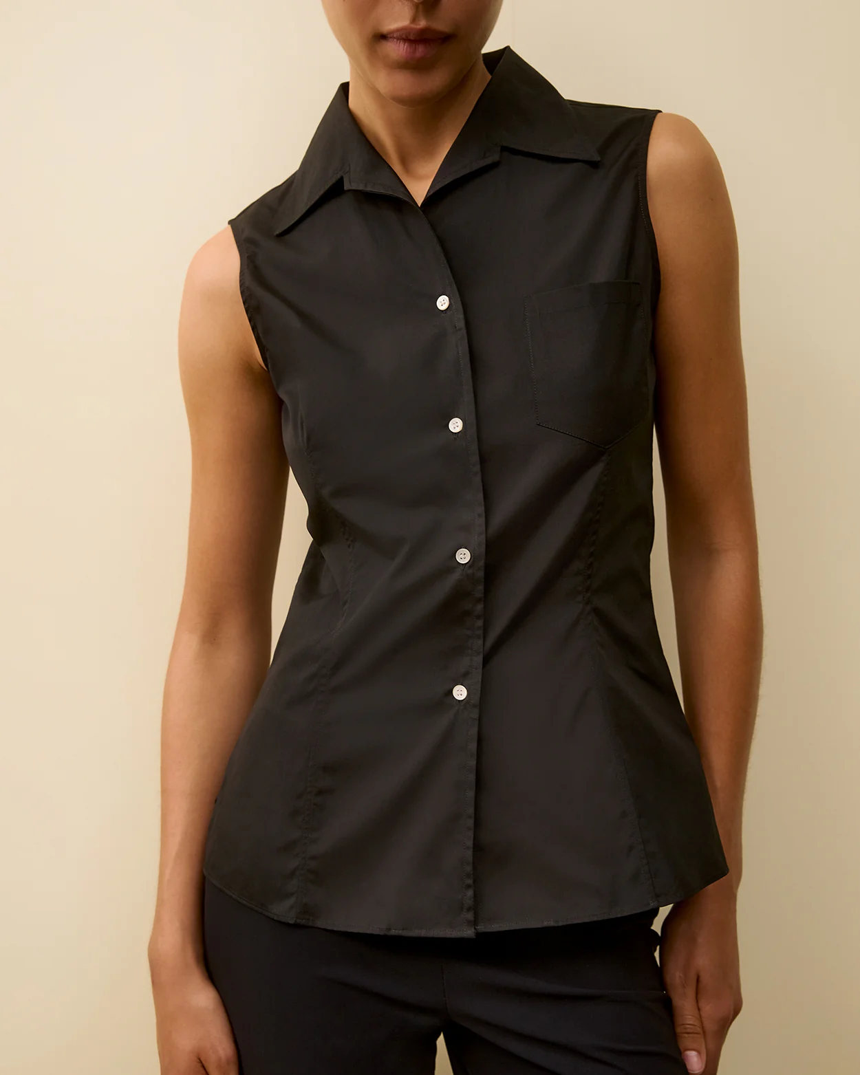 ROSIE SLEEVELESS SHIRT | Black - Image 4
